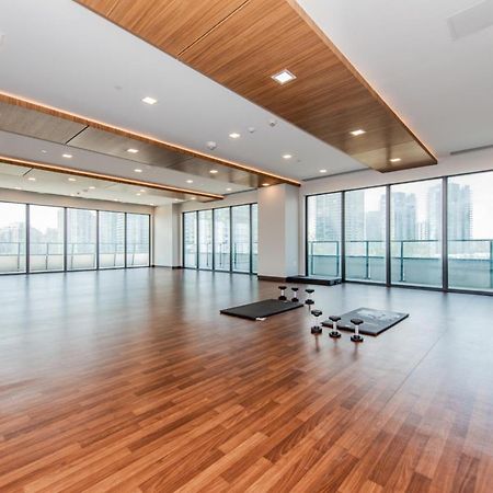Condo In Parklawn & Lake Shore With Free Parking Close To Airport Toronto Exterior photo